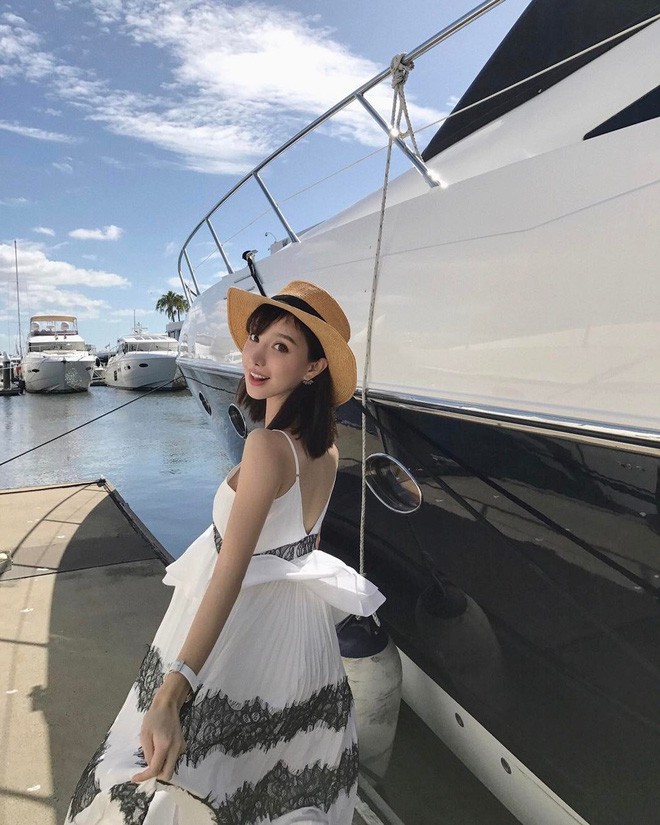 Cuộc sống xa hoa, nhan sắc trông mòn con mắt của Di Vy Tịnh - hot mom nổi danh Trung Quốc